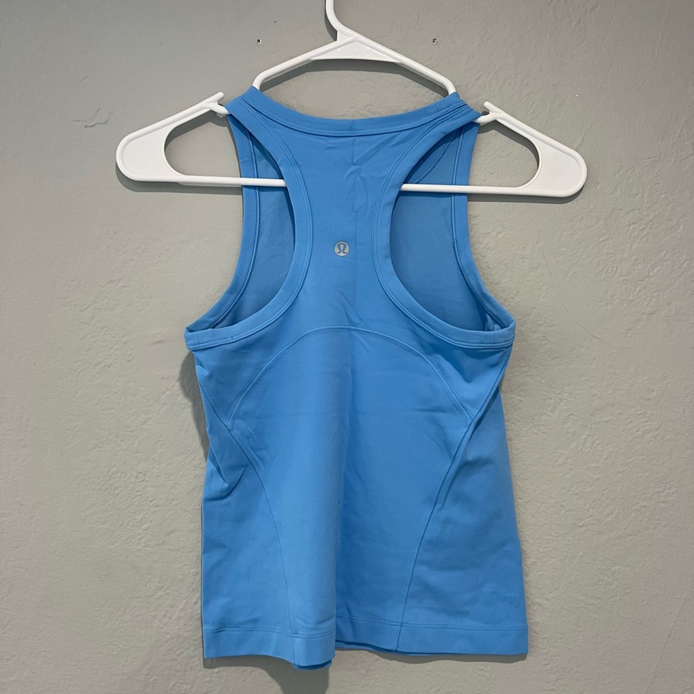 Lululemon tank